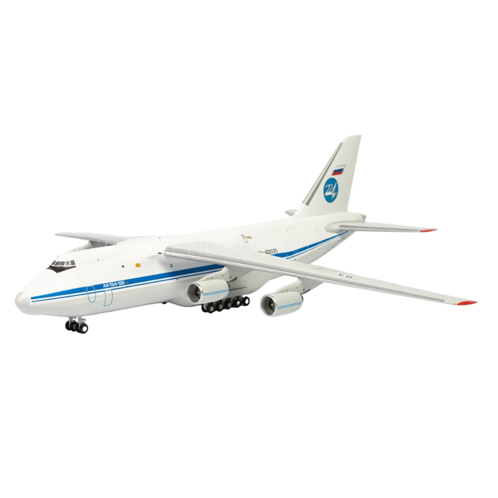 Russian Federation A.F. Antonov An-124-100 RA-82035 1/200 en Toys