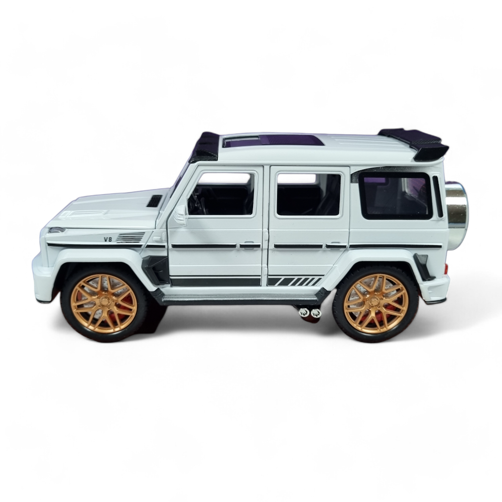 Mercedes Benz G63 Blanco Luces y Sonido 1/24