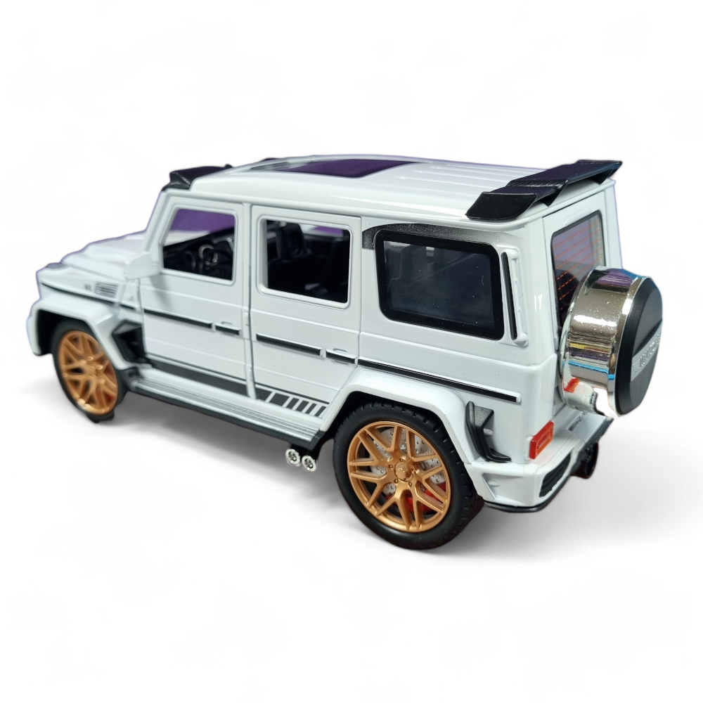 Mercedes Benz G63 Blanco Luces y Sonido 1/24