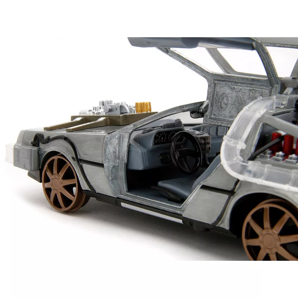 Hollywood Rides: Back to the Future III - DeLorean Time Machine Train Wheels 1/24