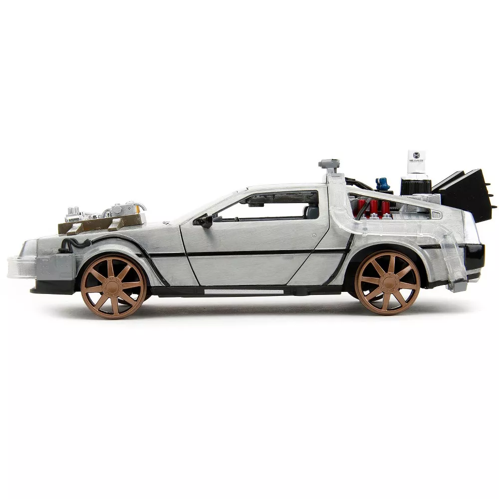 Hollywood Rides: Back to the Future III - DeLorean Time Machine Train Wheels 1/24