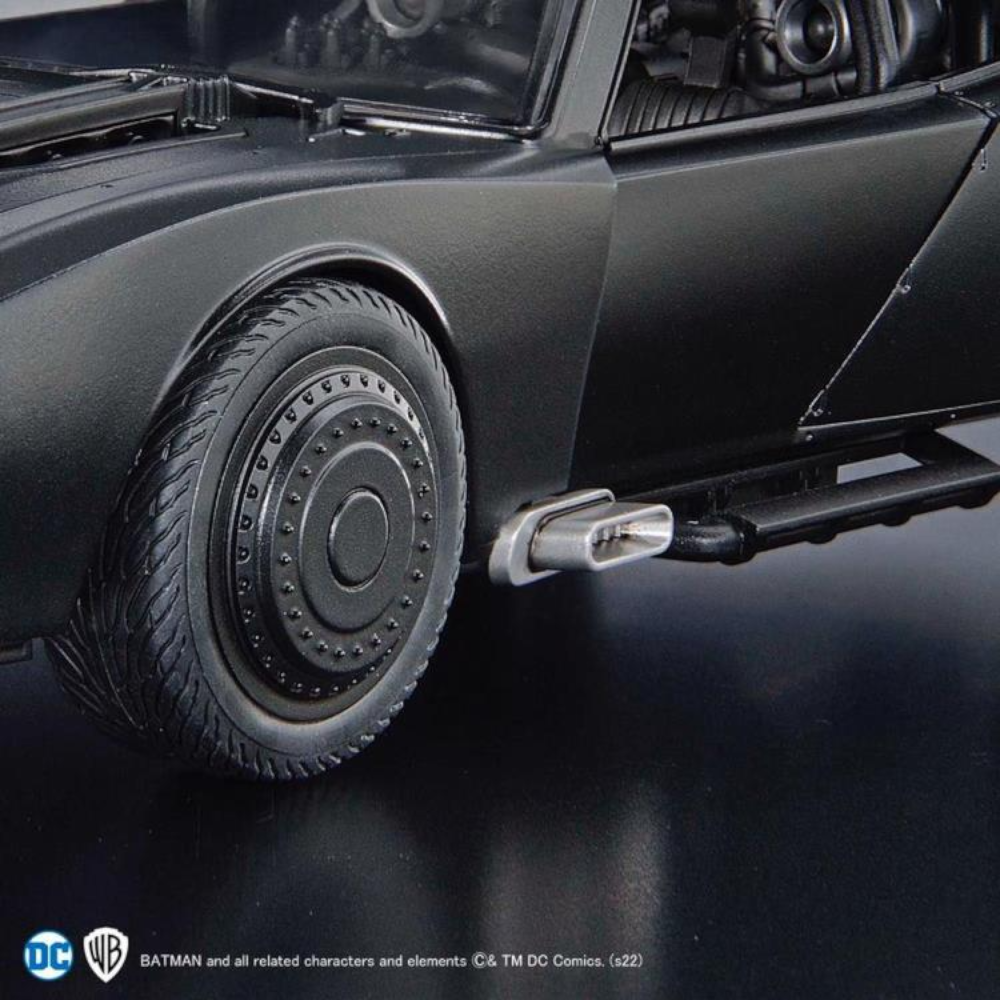 The Batman 2022 Batmobile Model Kit 1/35